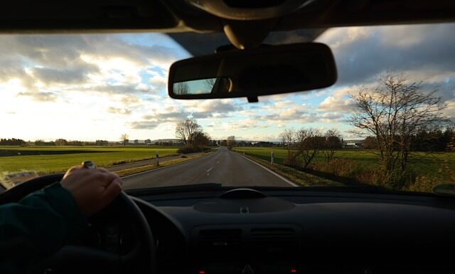 Gdzie jest sterownik silnika BMW e46 320d?