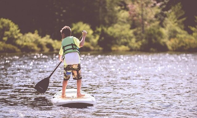 Jaką kupić kamizelkę na skuter wodny?