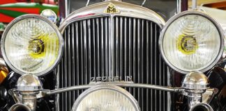 Ile kosztuje Maybach V12?