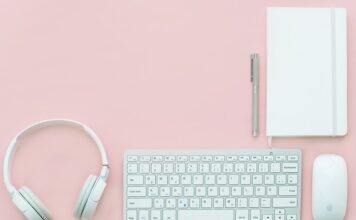 Jak podłączyć słuchawki bezprzewodowe z Pepco?