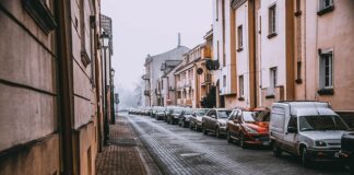 Czy auta z automatem są droższe?