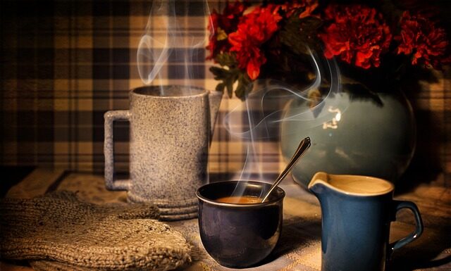 Jak układać szklanki w szafce?