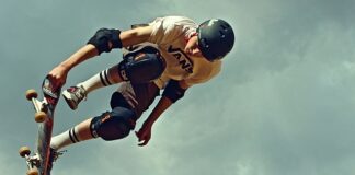 Jaki ochraniacz na materac do łóżeczka?